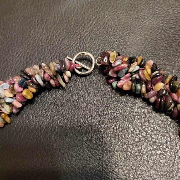 Agate Chip Bead Necklace and Stretch Bracelet - Picture 3 of 6